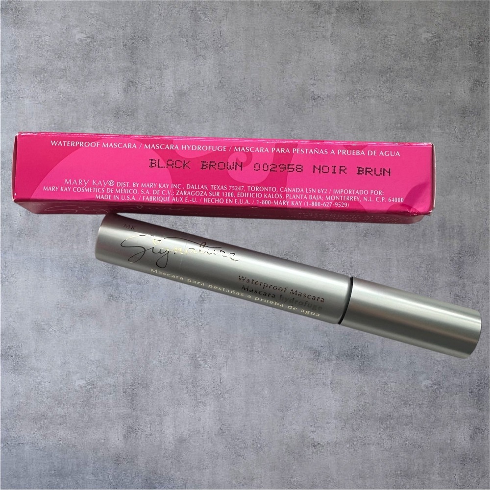 HTF Mary Kay Signature Waterproof Mascara Black Brown  .33 Oz. 002958 NIB NOS